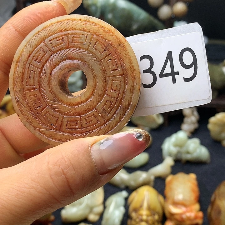 和田玉未镶嵌车挂