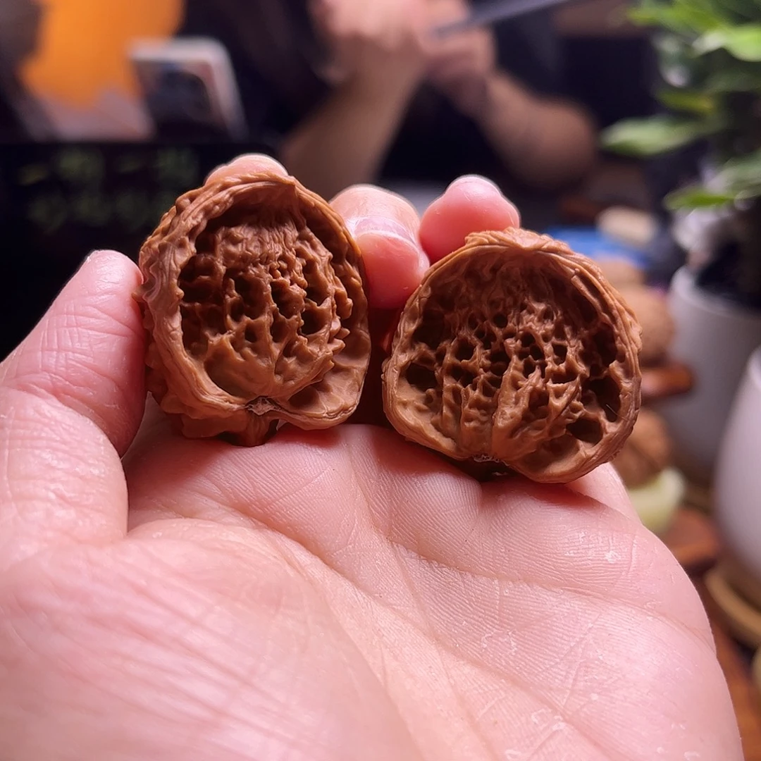 文玩核桃把件33尺舌头52
