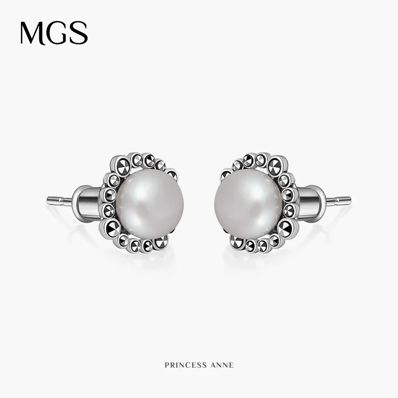 安妮公主系列珍珠耳环新款气质复古高级轻奢耳饰M0321150000
