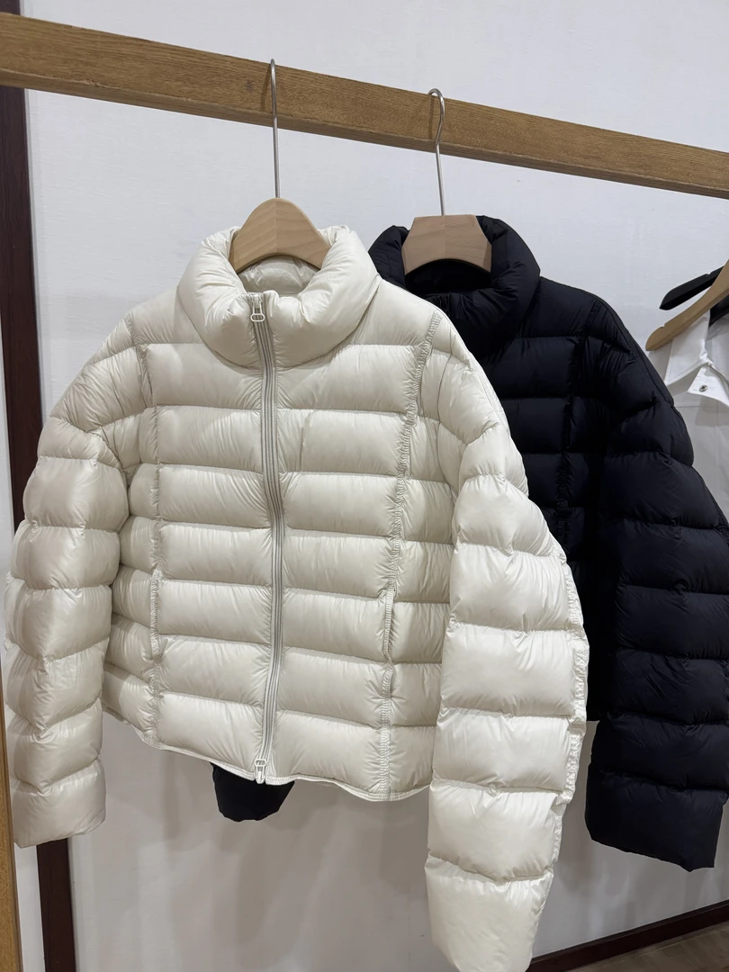 常规韩版上衣女宽松型立领拉链户外短款羽绒服秋冬