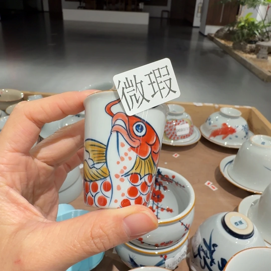 釉下手绘茶具微瑕