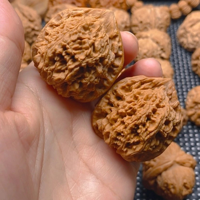 【闪购商品】文玩核桃吊坠?****核桃