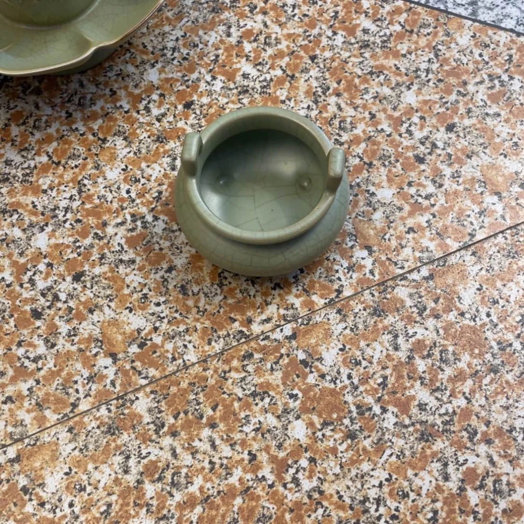 赏品汝双耳炉一个