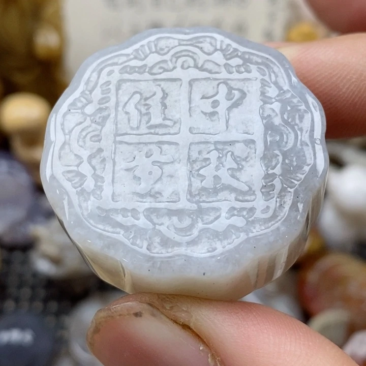 颈饰未镶嵌硅化珊瑚（珊瑚玉）没打孔