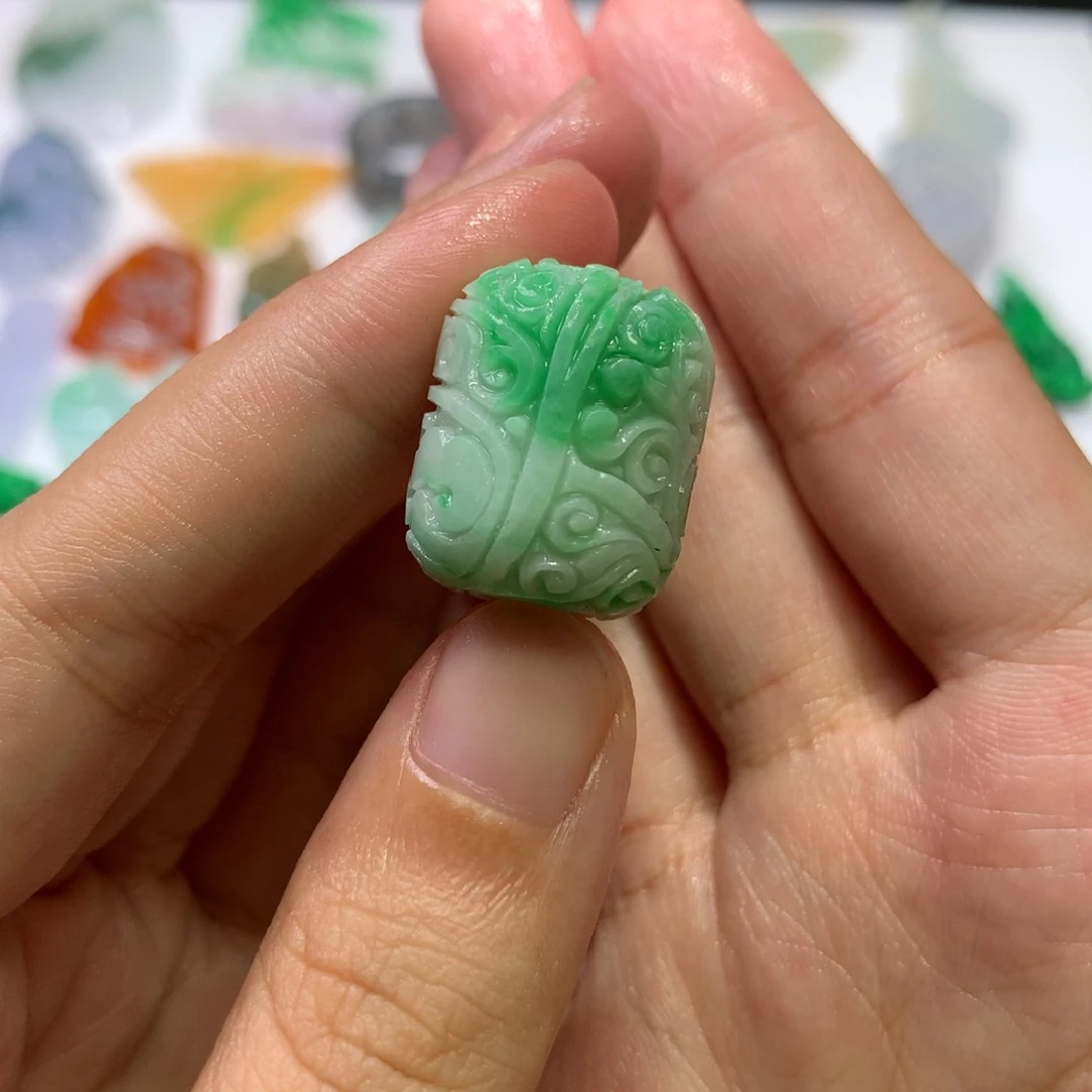 未镶嵌定制翡翠桶珠