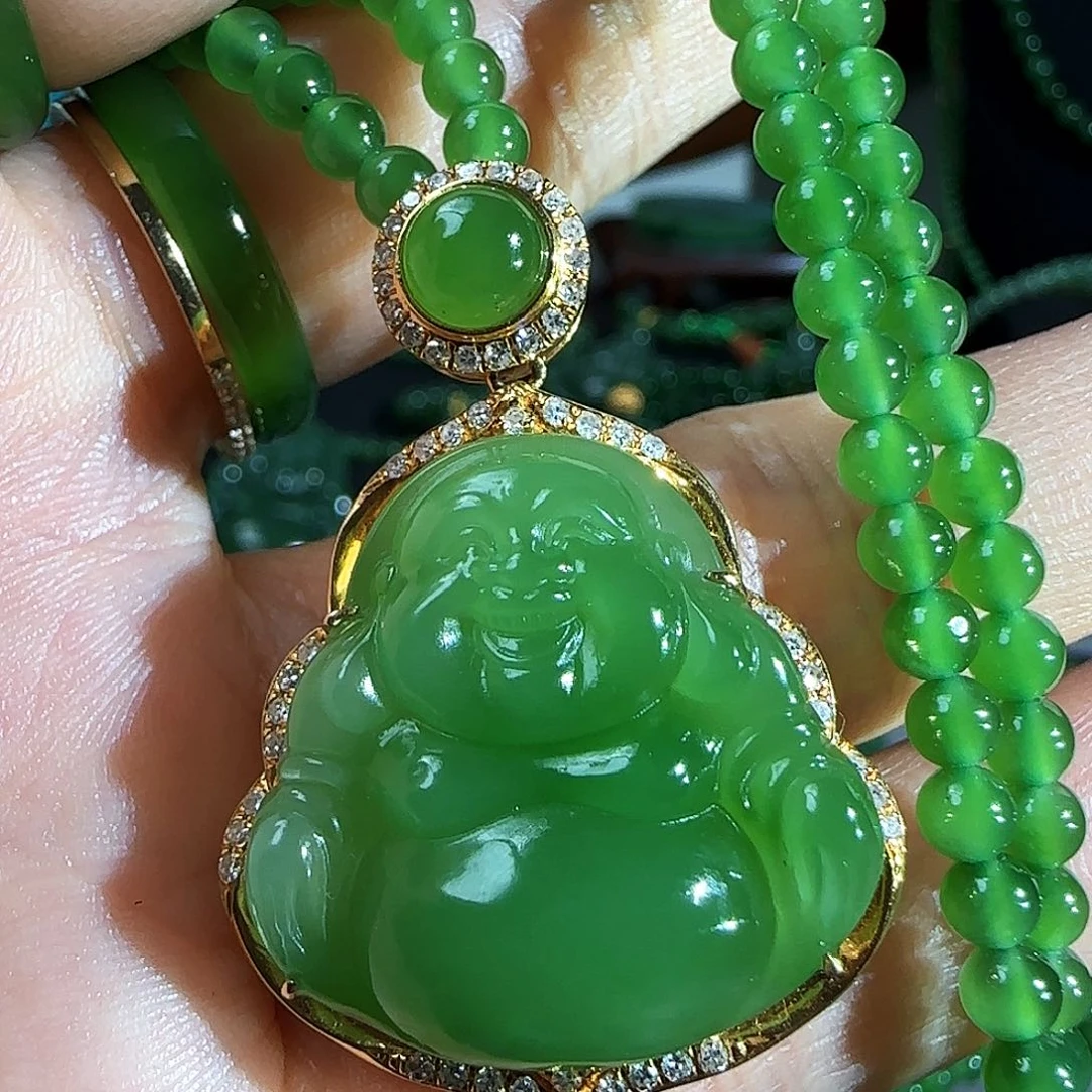 和田玉（碧玉）颈饰18K金镶嵌