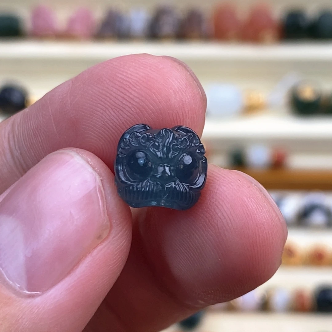 翡翠未镶嵌颈饰隔珠