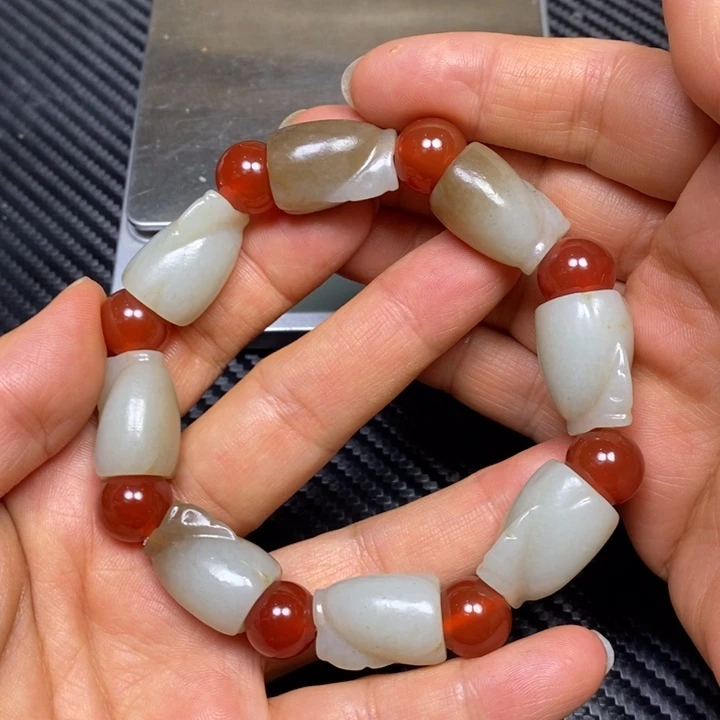 和田玉未镶嵌颈饰昊*