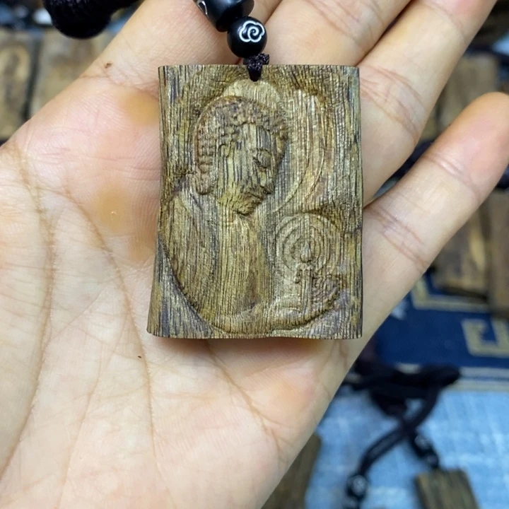 手把件沉香风**色6克雕刻佛