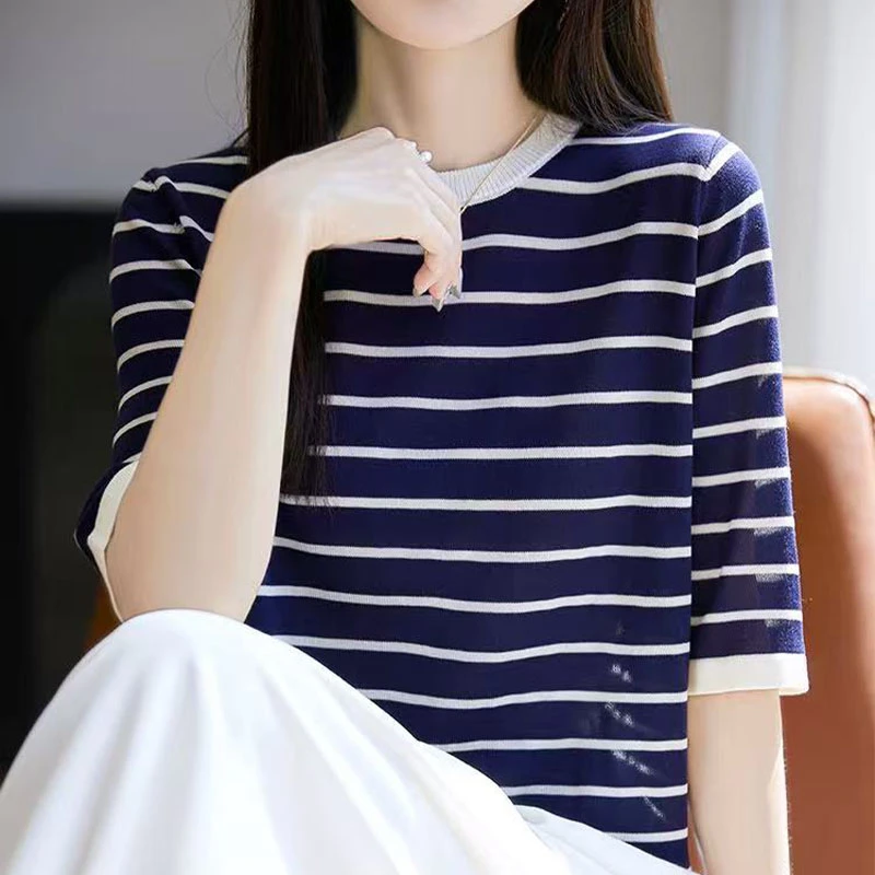 莱赛尔天丝~经典圆领条纹针织短袖女简约百搭打底上衣女 2110