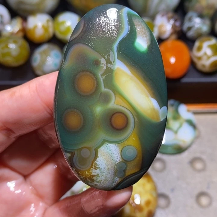 未镶嵌玛瑙/玉髓珠宝半成品40
