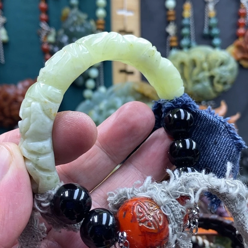 【闪购商品】未镶嵌岫玉手牌