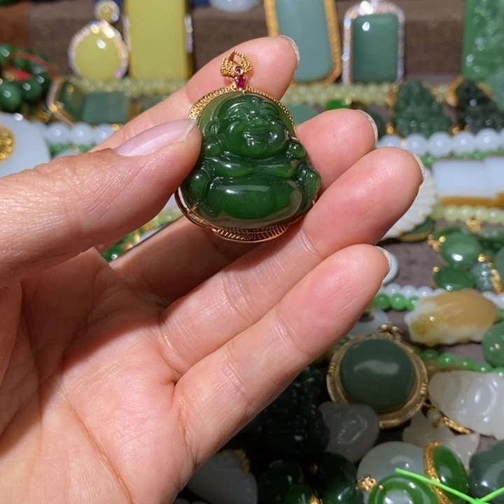 私***熹和田玉（碧玉）18K金镶嵌颈饰