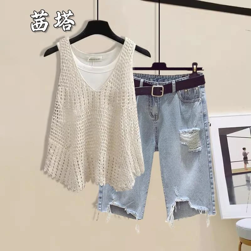 夏装搭配一整套2025新款胖mm旅游穿搭镂空马甲背心破洞短裤三件套