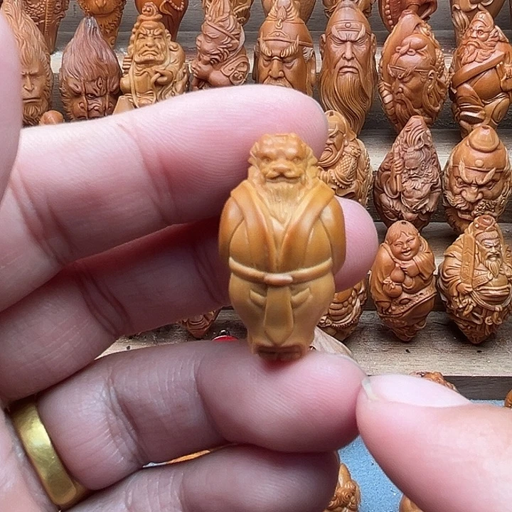 橄榄核吊坠18龙王爷