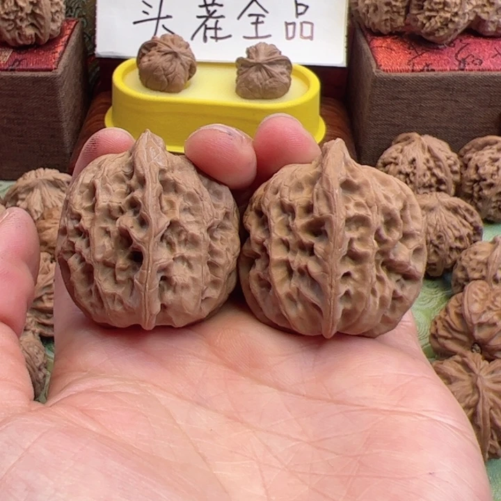 汘***逸文玩核桃吊坠弗度