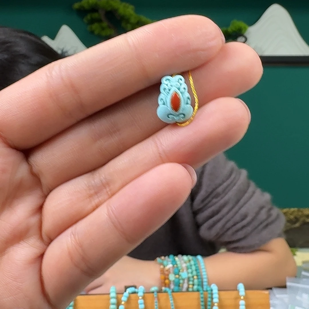 绿松石未镶嵌珠宝奇石