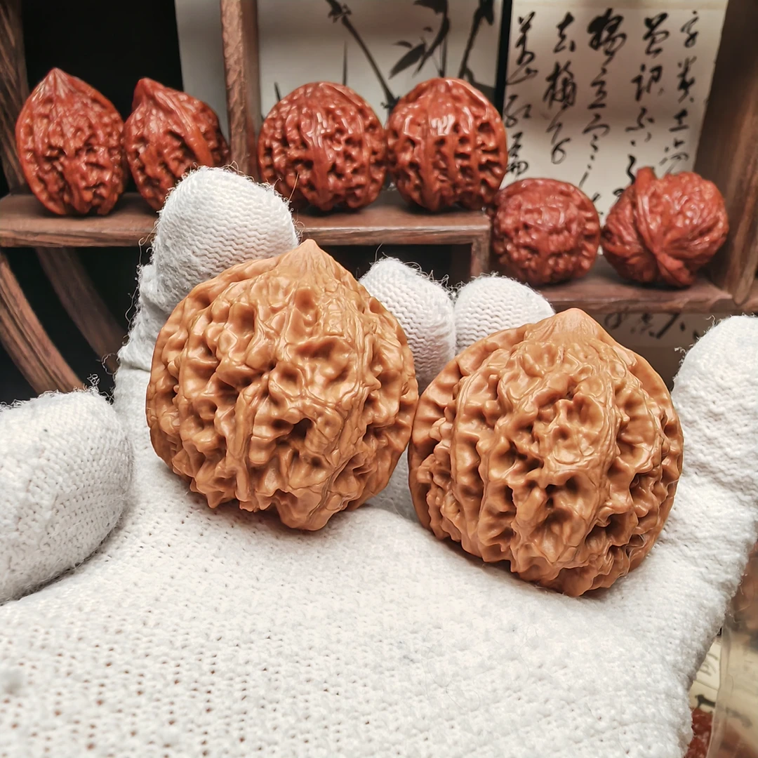 39+大行龙纹文玩核桃
