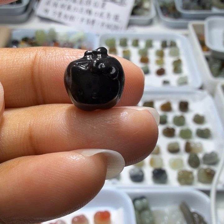 和田玉未镶嵌珠宝奇石