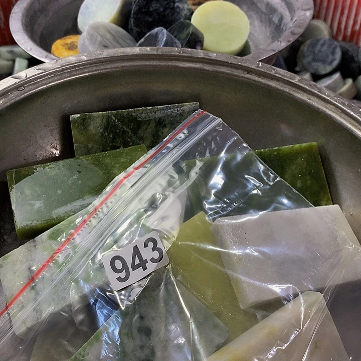 用***6蛇纹石玉未镶嵌手镯