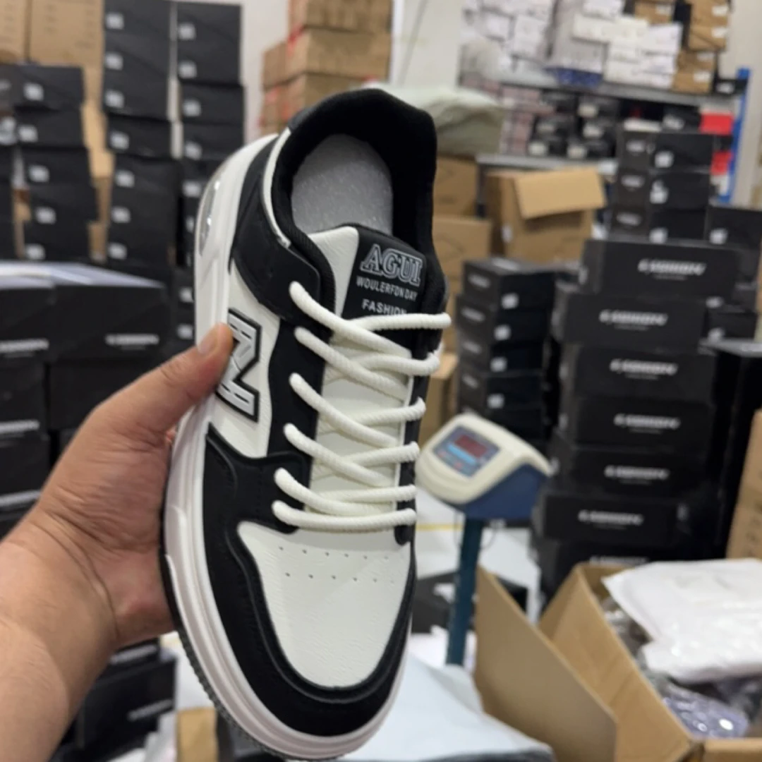 胶粘增高圆头低帮防滑时尚休闲鞋潮流休闲韩版时尚