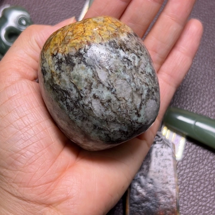 岫岩河磨玉（透闪石质玉）未镶嵌颈饰