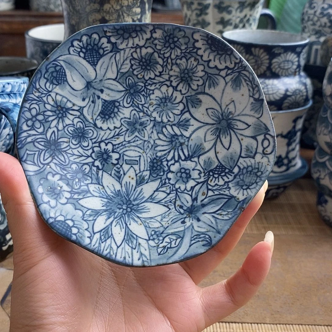 手工手绘青花陶瓷