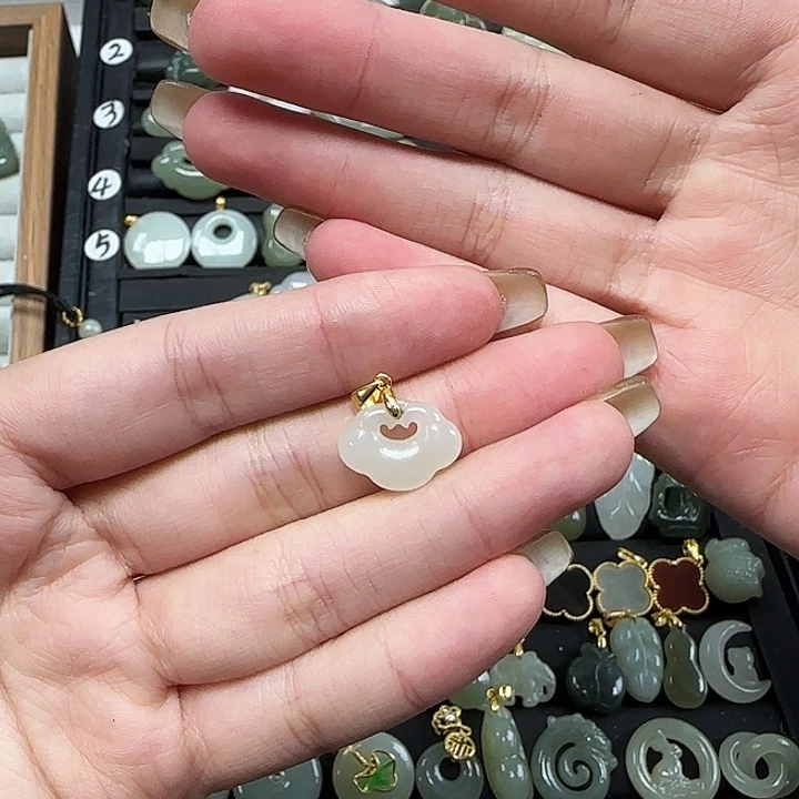 和田玉颈饰银S925镶嵌