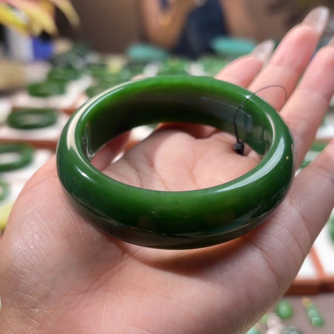 和田玉（碧玉）手镯未镶嵌