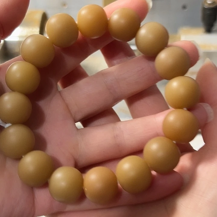 柒***白玉菩提手串深咖色