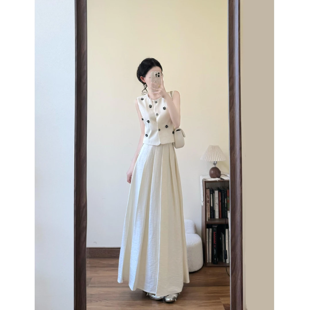 2025夏季法式气质珠花无袖上衣马甲女搭配半身裙气质小香风两件套