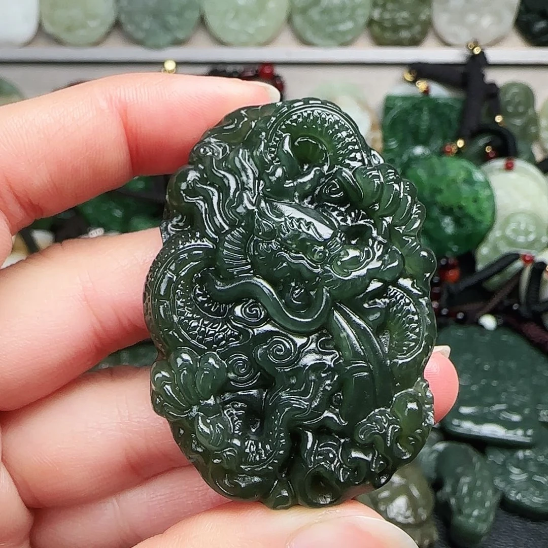 和田玉未镶嵌颈饰