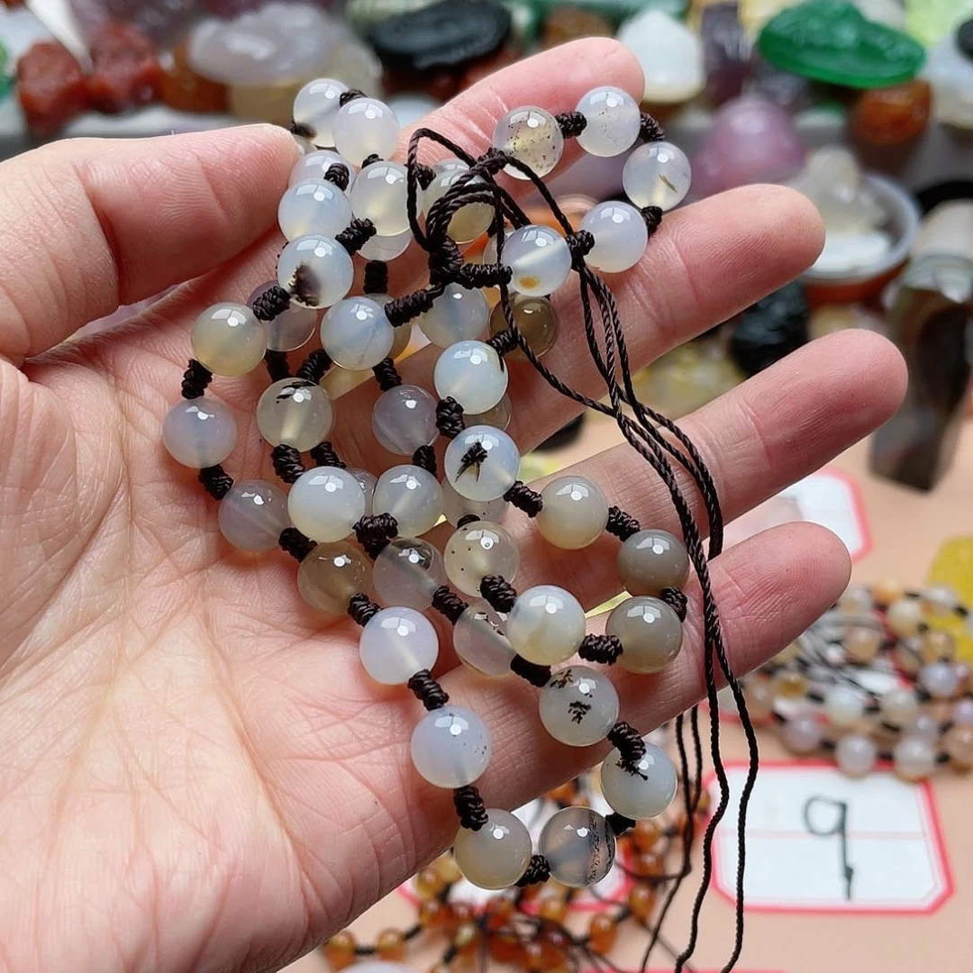 玛瑙/玉髓颈饰合金马*楠