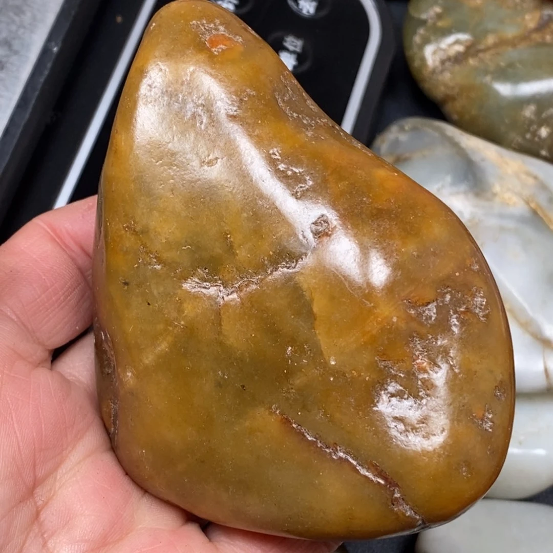 和田玉（糖玉）挂件未镶嵌