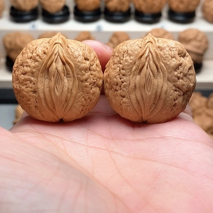 文玩核桃把件疯*……………………