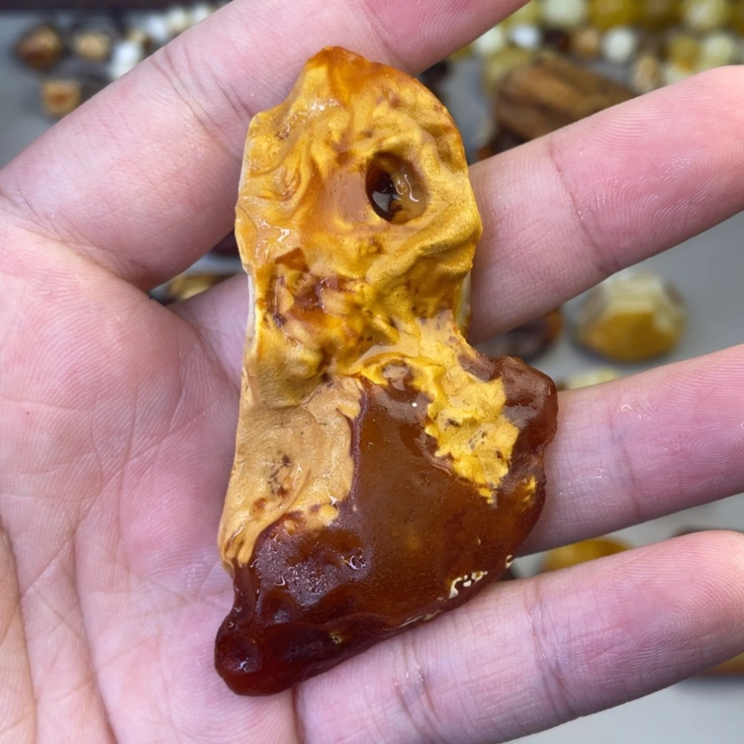 定制琥珀天然琥珀