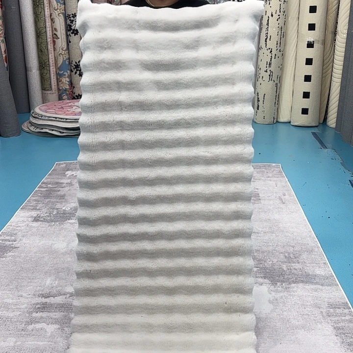 混纺80×200误差正负1-3厘米麂皮绒底仿兔毛泡泡球特价福利