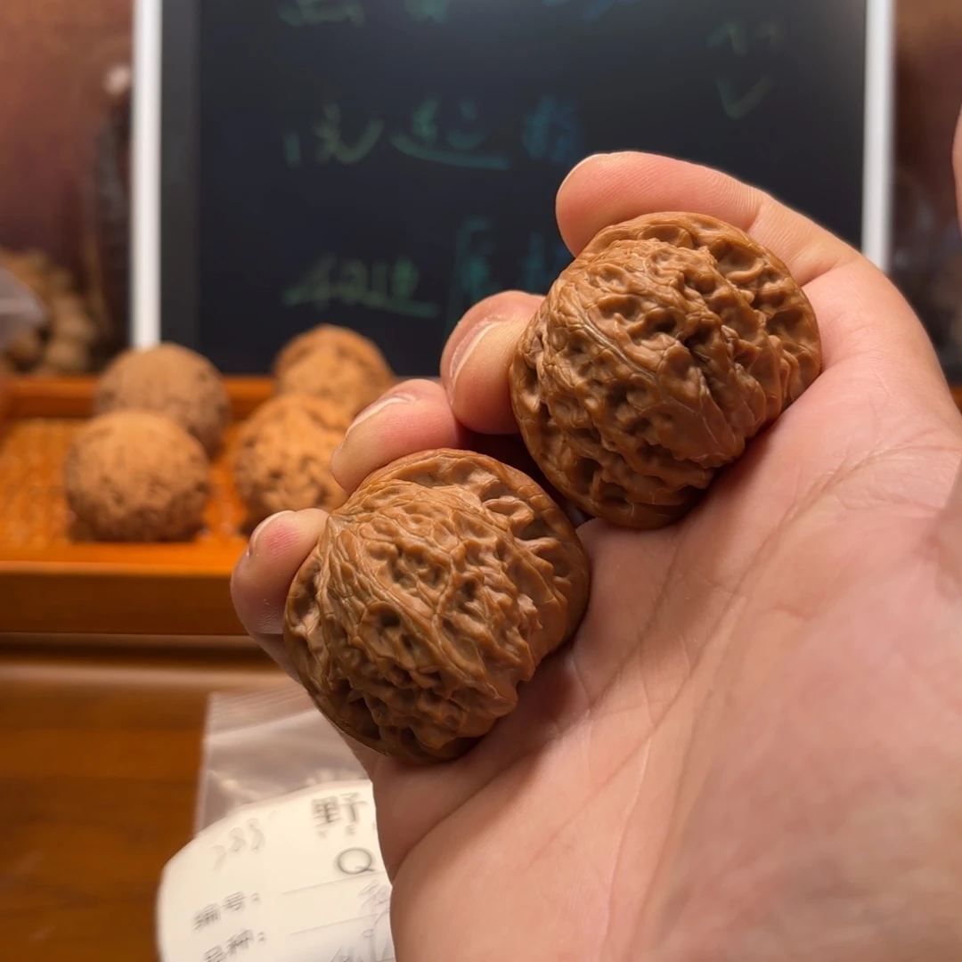 文玩核桃吊坠磨盘Q5556