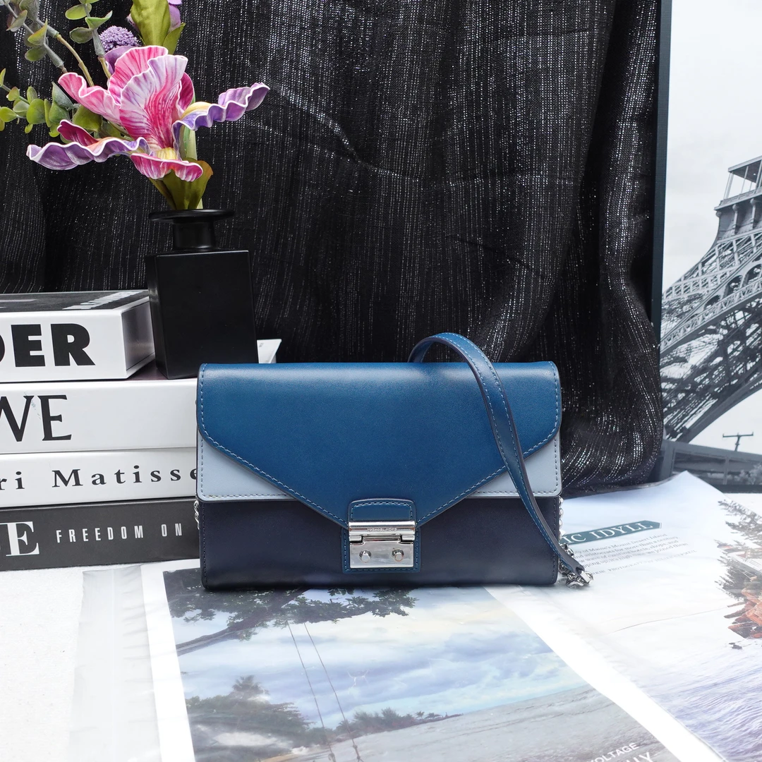 95新 MICHAELKORS/迈克高仕 单肩包/T10220856