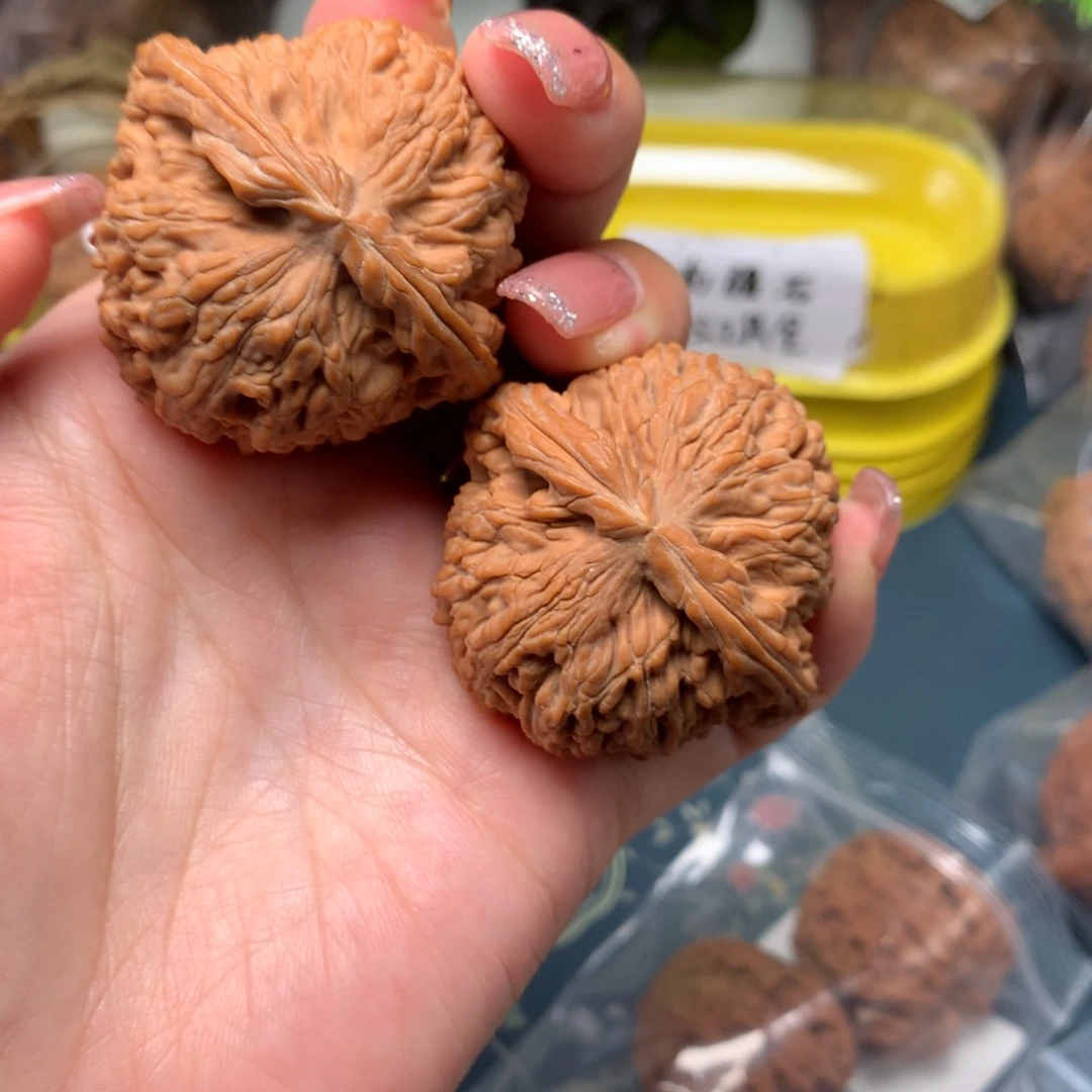 ****王文玩核桃把件45-25353-1