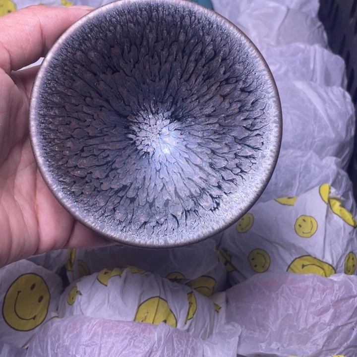 茶盏我不会去看她在