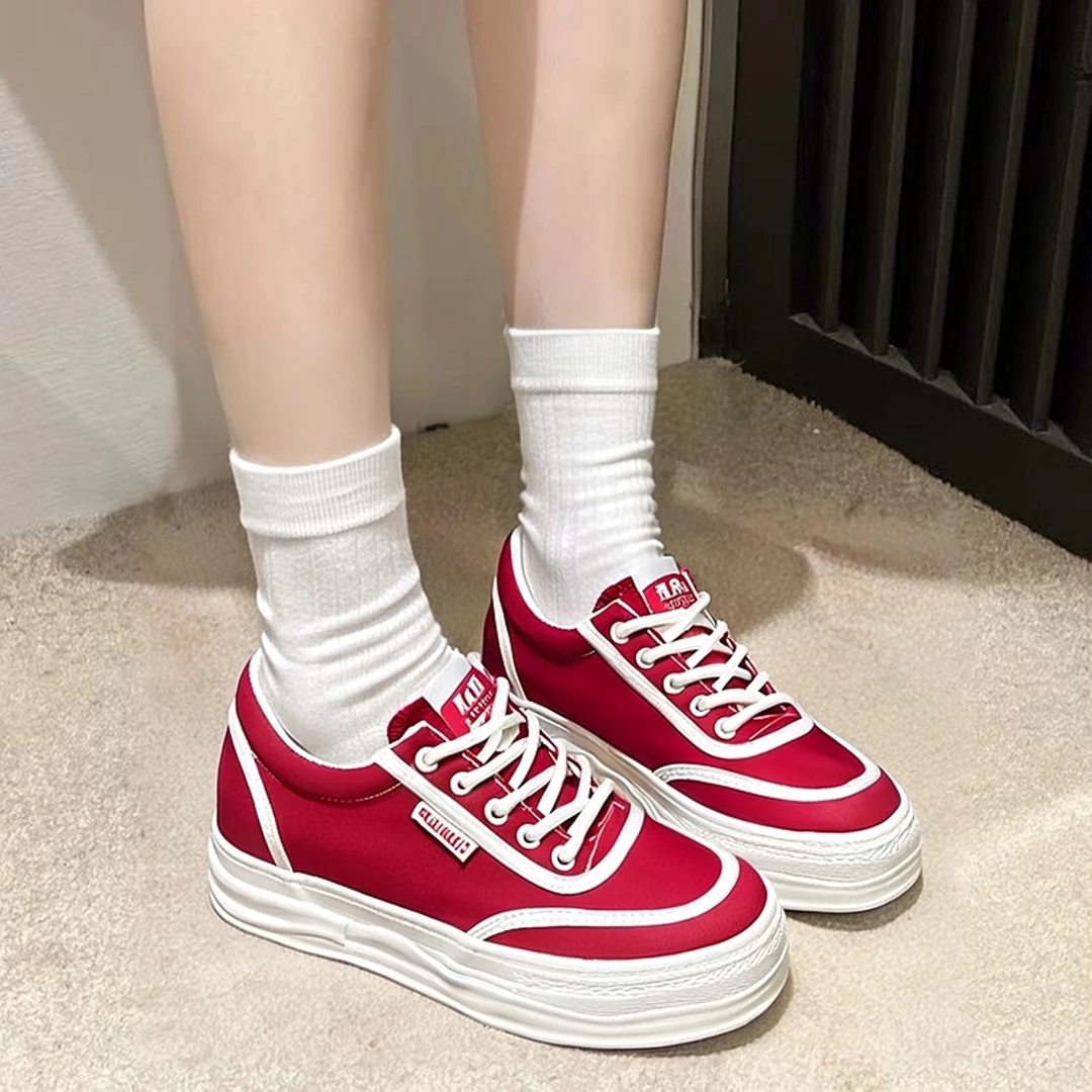 人本女士内增高帆布鞋2025秋季新款低帮系带舒适透气街拍百搭板鞋