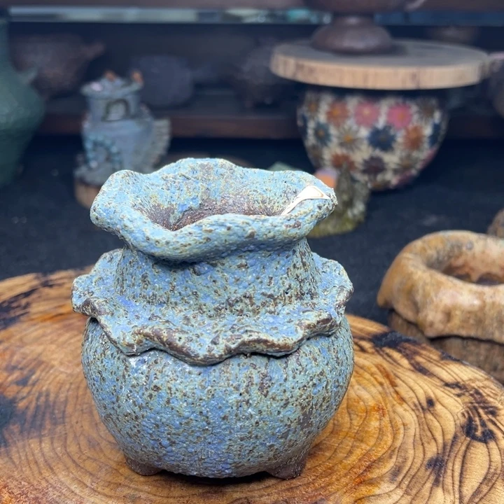 红***陶瓷制品不退不换