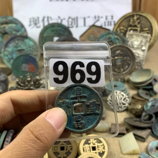 铜用****4现代文创工艺品