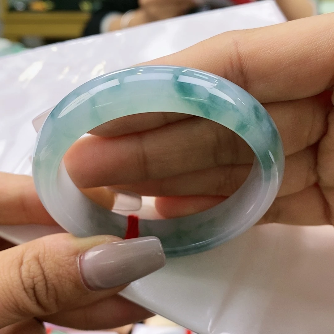 【闪购商品】未镶嵌手镯翡翠