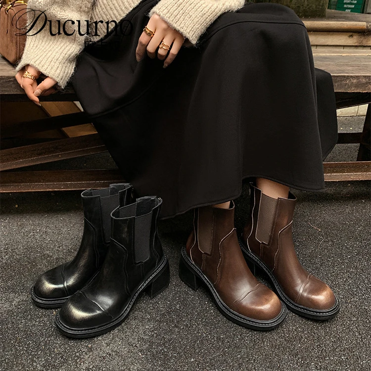 DUCURNO复古英伦风弹力靴女后拉链马丁靴圆头粗跟真皮瘦瘦靴短靴