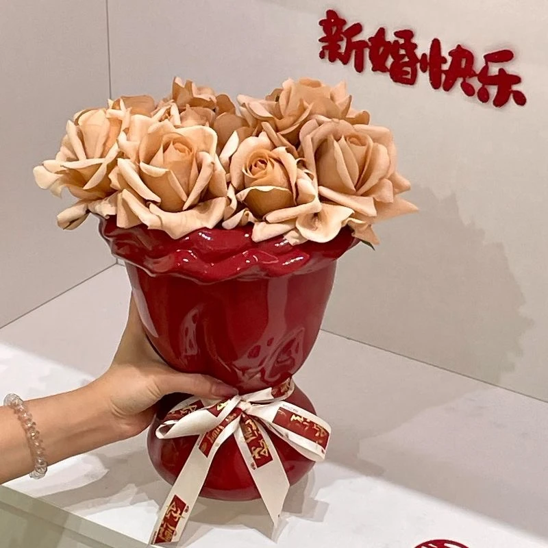 结婚礼物新人闺蜜轻奢红色双喜摆件订婚乔迁之喜礼品陶瓷花瓶插花