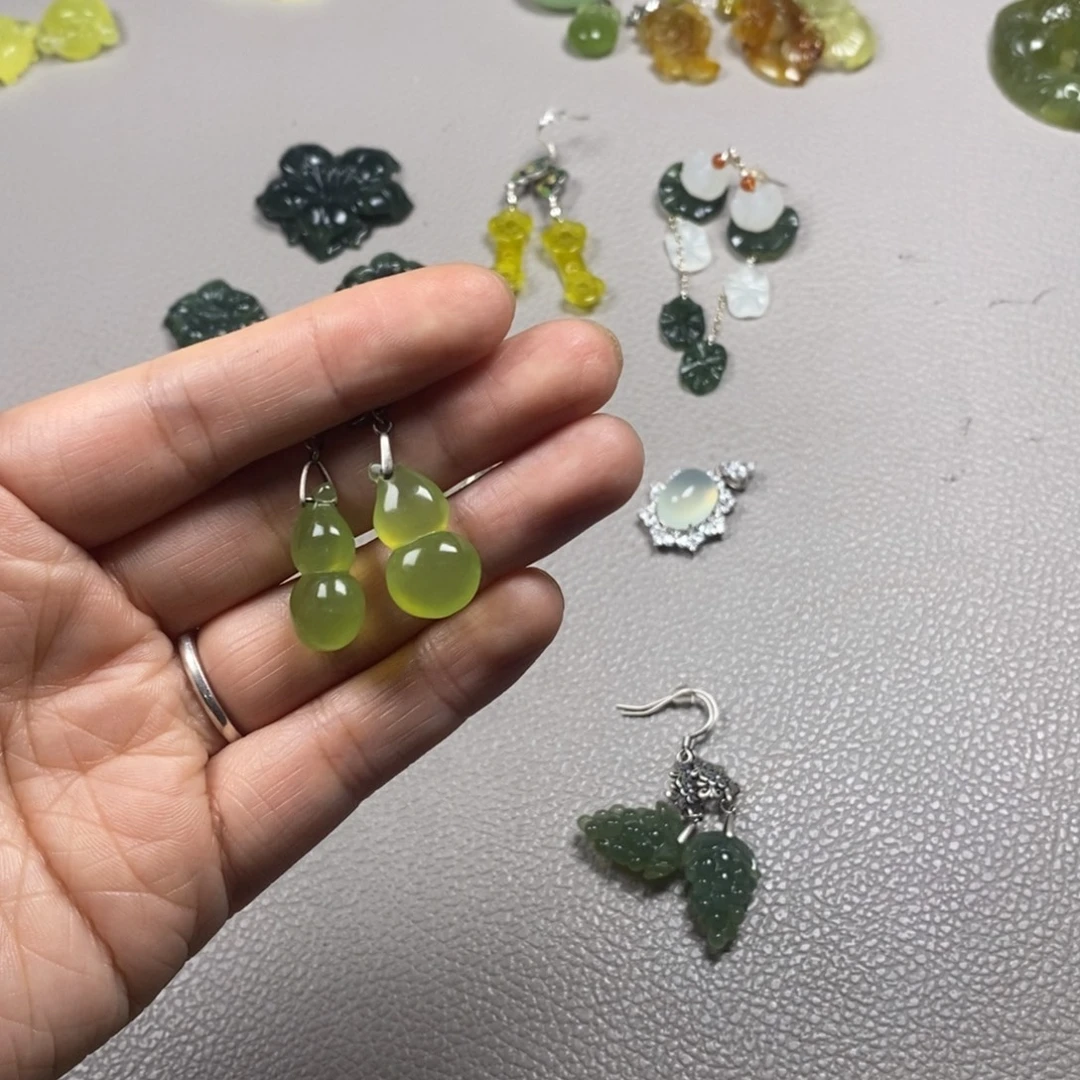 蛇纹石玉未镶嵌挂件耳饰耳环项链