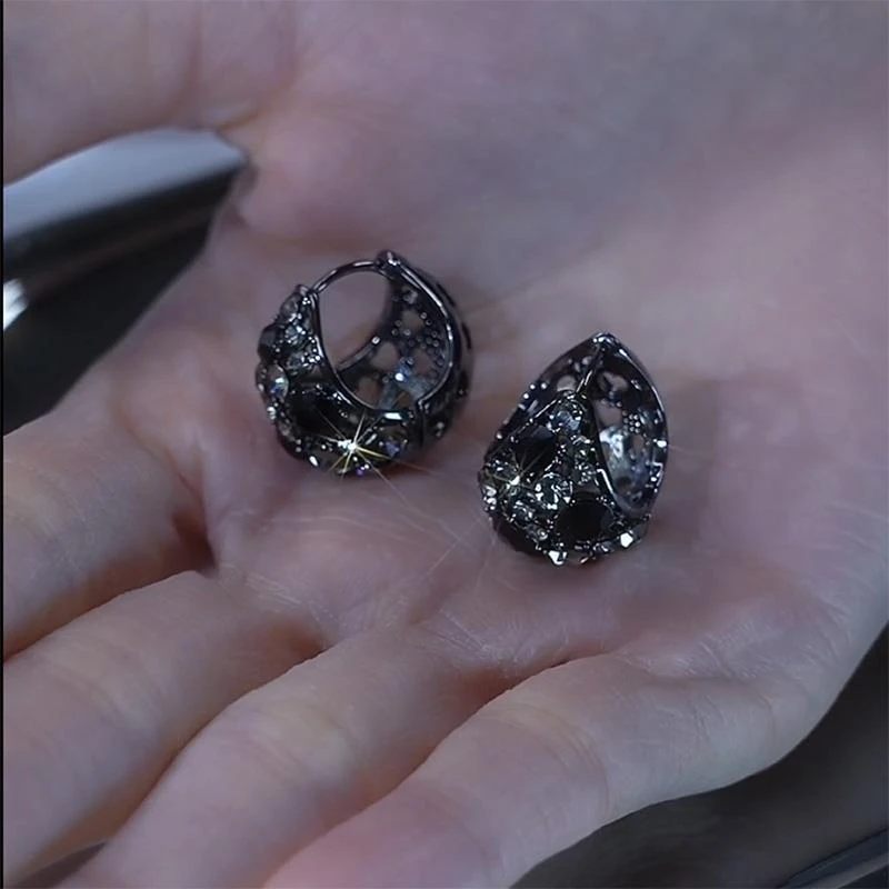 合金锆石耳饰 黑色时尚花篮耳扣女小众个性高级感轻奢耳环2025