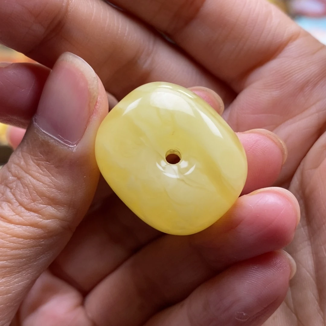 琥珀未镶嵌裸石蜜蜡